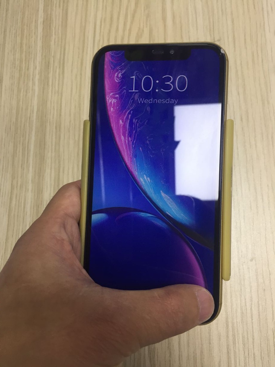 iPhone XR單手操作右下角